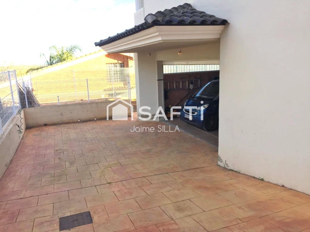 4 makuuhuone Huvila myytävänä paikassa Picassent mukana uima-altaan 
autotalli - 875 000 € (Ref: 9595750)