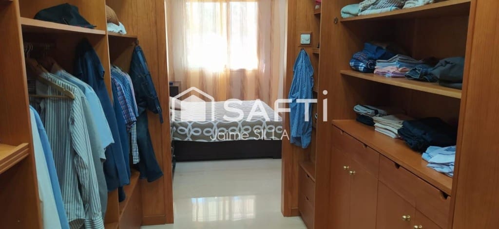 4 makuuhuone Huvila myytävänä paikassa Picassent mukana uima-altaan 
autotalli - 875 000 € (Ref: 9595750)