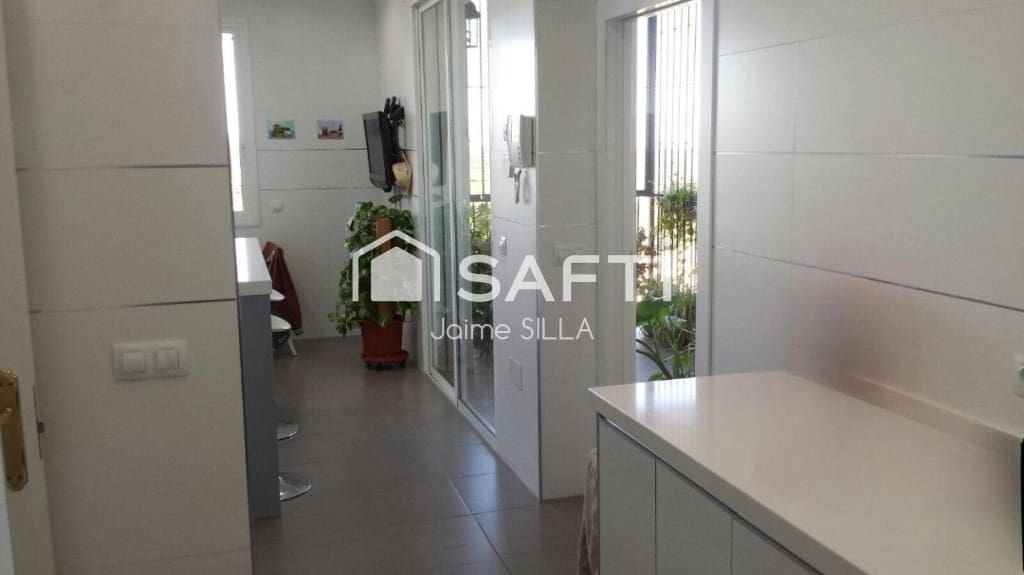 4 makuuhuone Huvila myytävänä paikassa Picassent mukana uima-altaan 
autotalli - 875 000 € (Ref: 9595750)