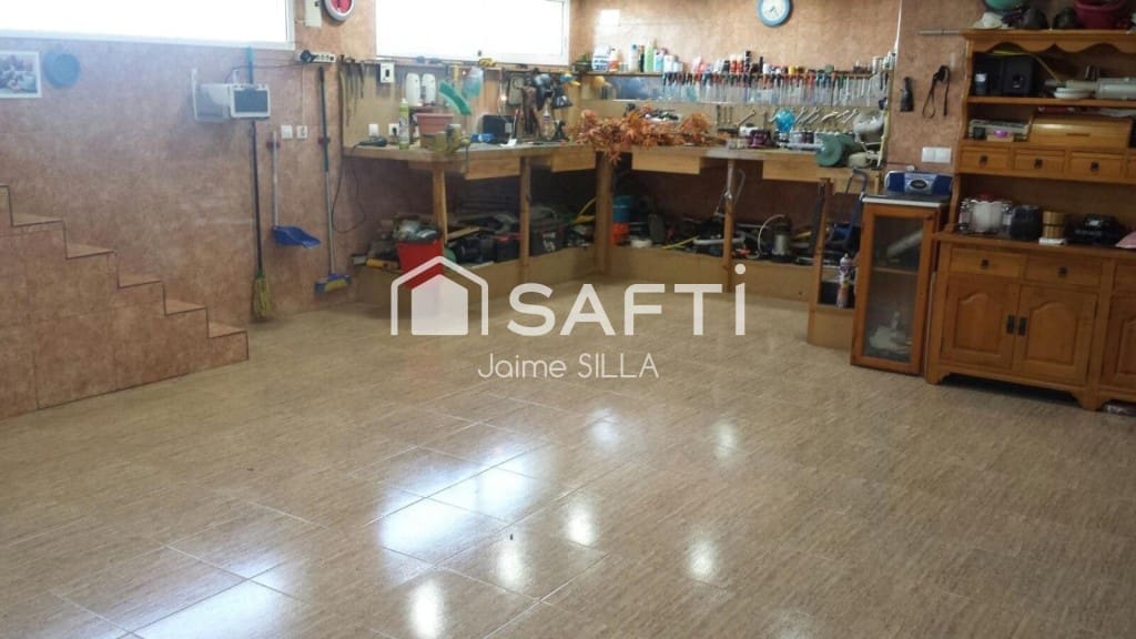 4 makuuhuone Huvila myytävänä paikassa Picassent mukana uima-altaan 
autotalli - 875 000 € (Ref: 9595750)