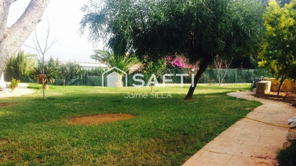 4 makuuhuone Huvila myytävänä paikassa Picassent mukana uima-altaan 
autotalli - 875 000 € (Ref: 9595750)