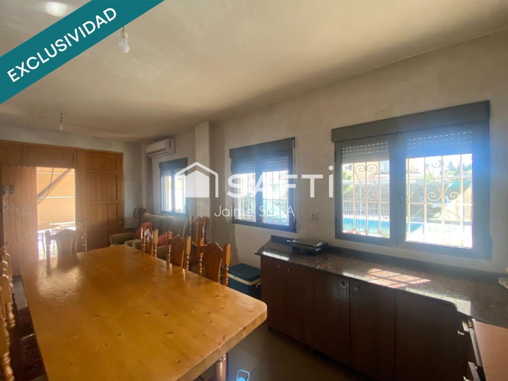 4 soverom Villa til salgs i Torrent med svømmebasseng garasje - € 750 000 (Ref: 9595753)