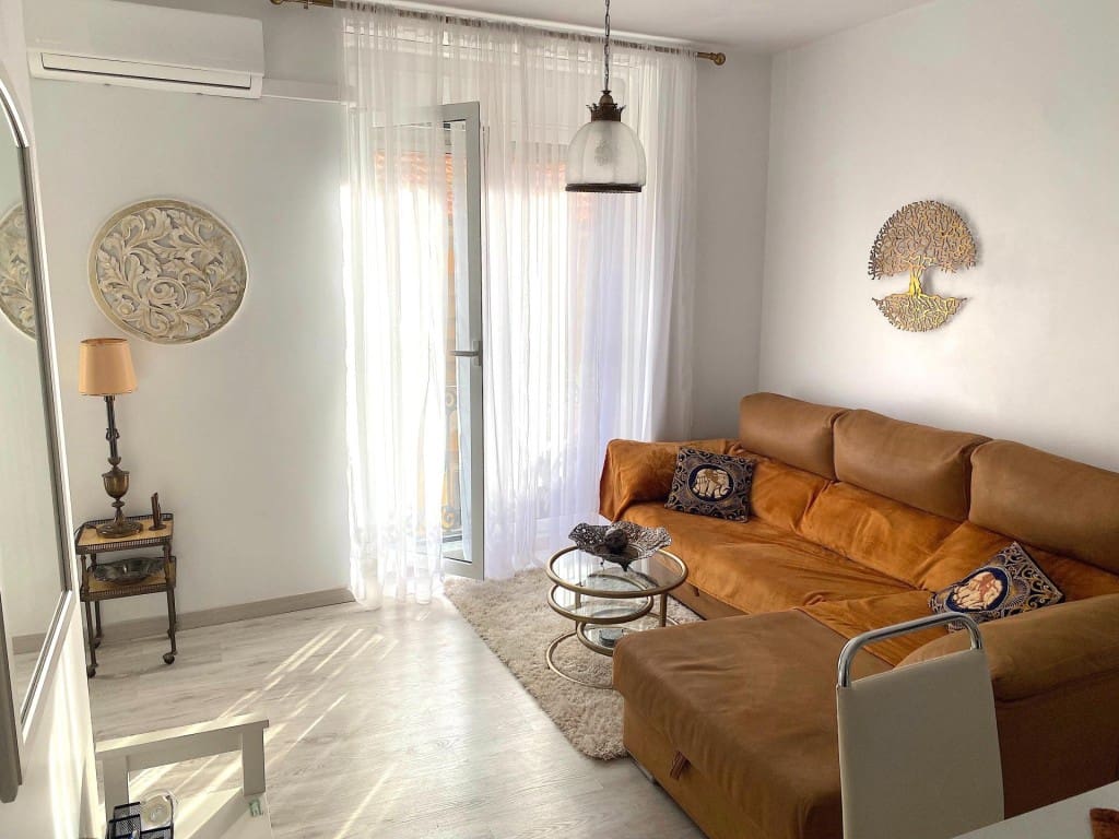 Apartamento de 1 habitación en València ciudad en alquiler con garaje - 1.400 € (Ref: 9595754)