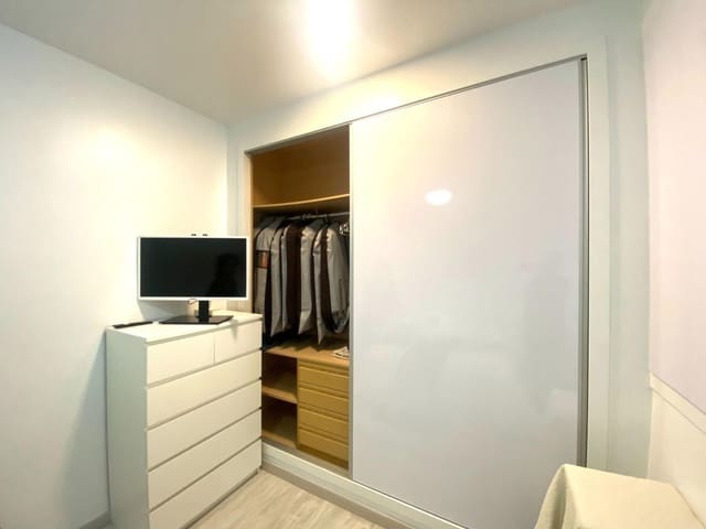 1 bedroom Apartment for rent in Morvedre, Valencia city with garage - € 1,400 (Ref: 9595754)