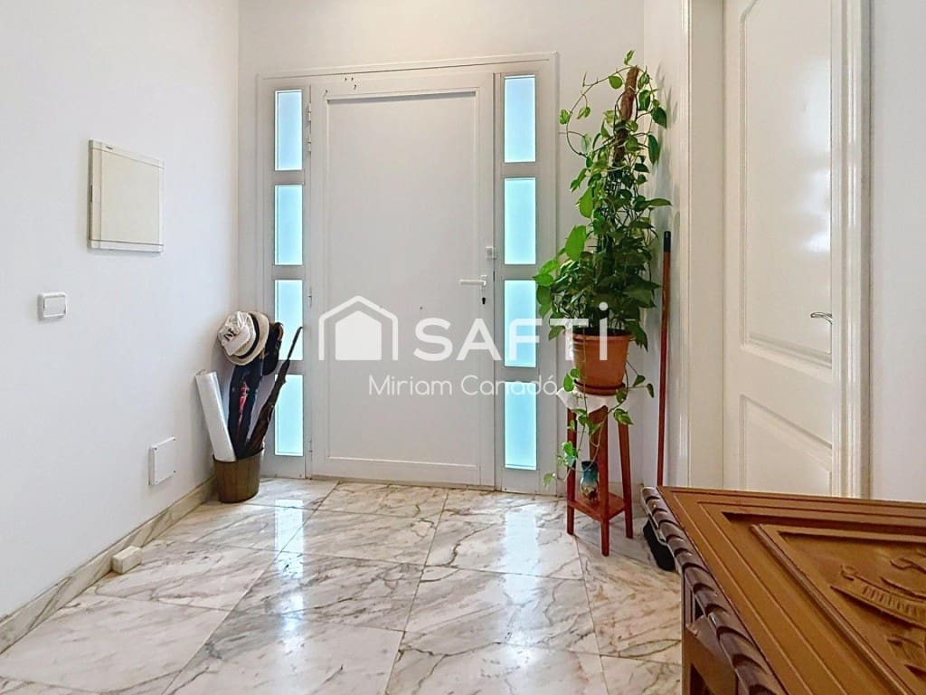 Adosado de 4 habitaciones en Calafell en venta con garaje - 310.890 € (Ref: 9595757)