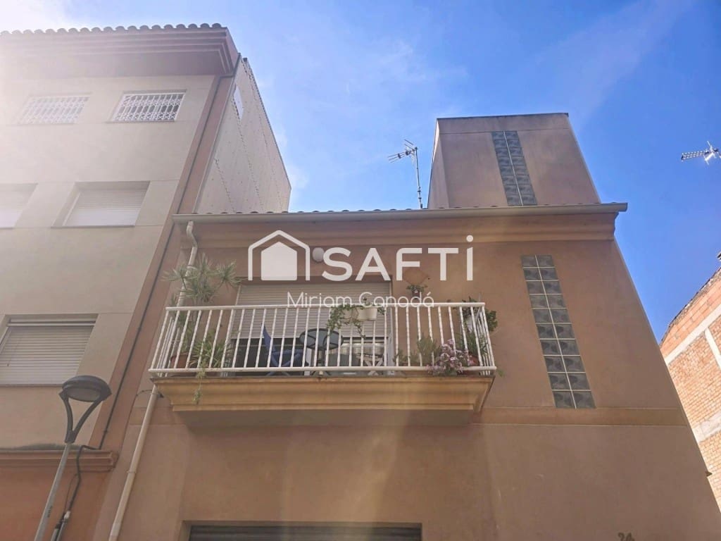 Adosado de 4 habitaciones en Calafell en venta con garaje - 310.890 € (Ref: 9595757)