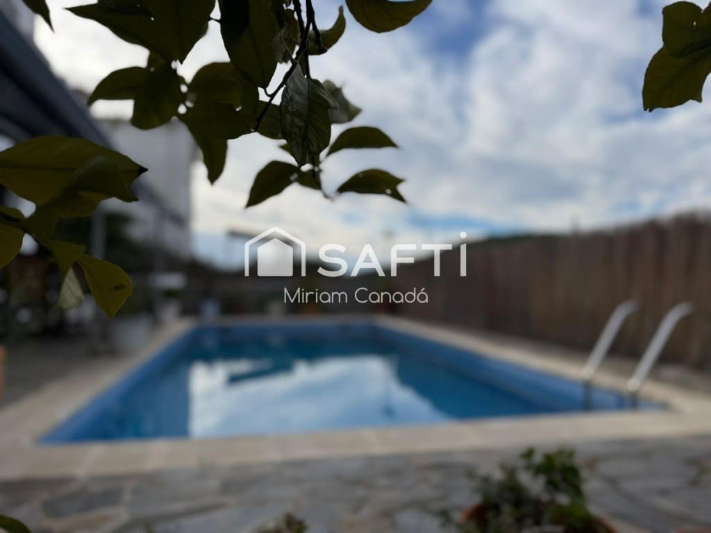 6 slaapkamer Villa te koop in Calafell met zwembad garage - € 385.000 (Ref: 9595758)