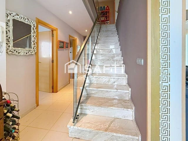 6 slaapkamer Villa te koop in Calafell met zwembad garage - € 385.000 (Ref: 9595758)