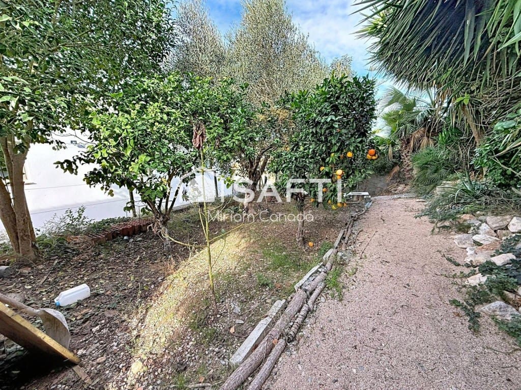 6 slaapkamer Villa te koop in Calafell met zwembad garage - € 385.000 (Ref: 9595758)