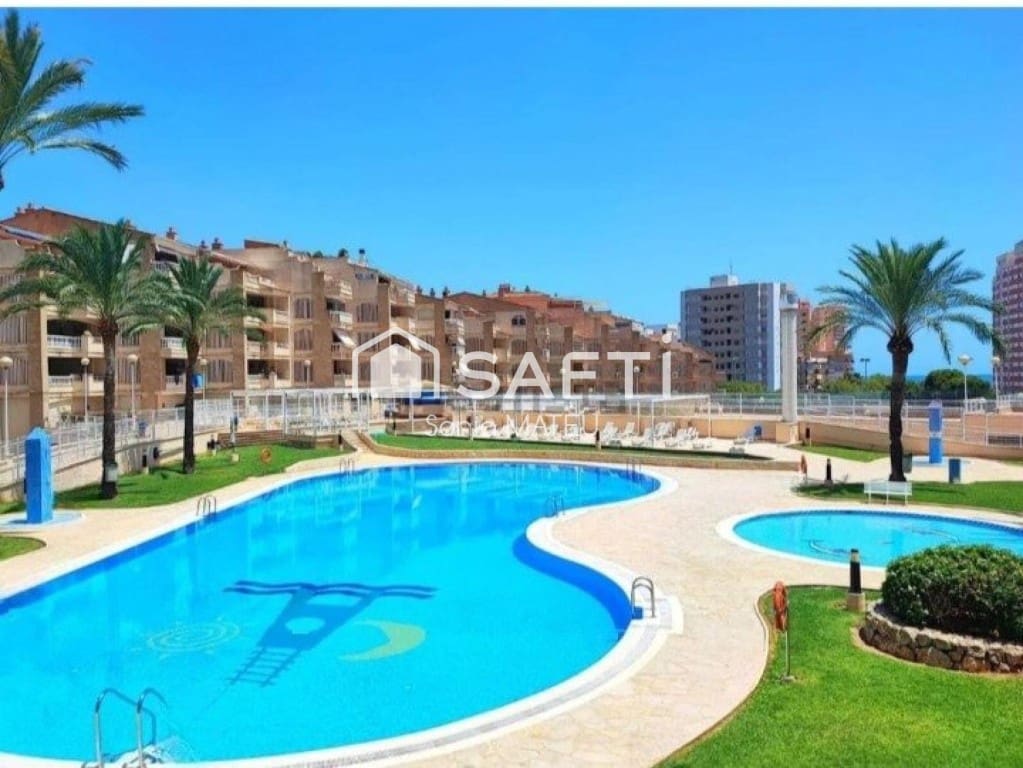 3 quarto Penthouse para venda em Cullera com piscina - 390 000 € (Ref: 9595763)