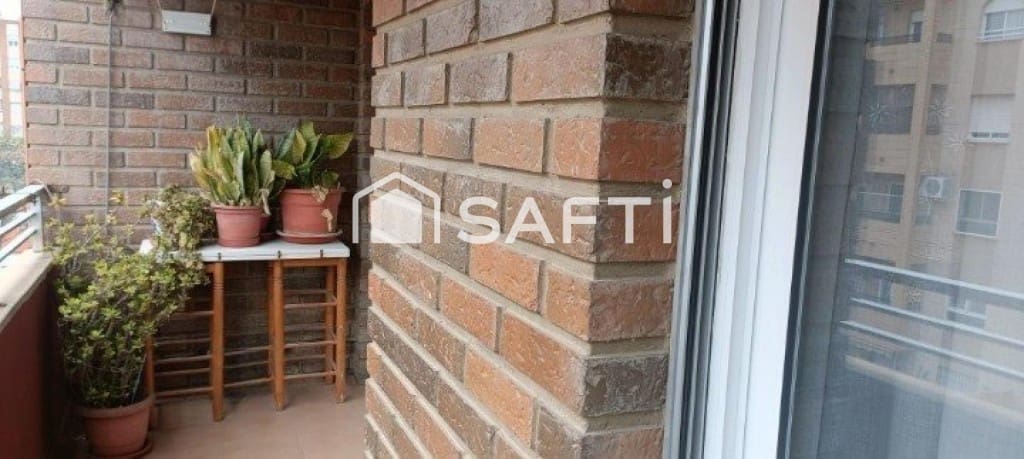 4 bedroom Apartment for sale in Valencia city - € 389,000 (Ref: 9595764)