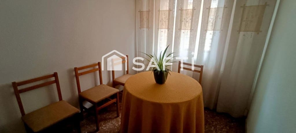 4 bedroom Apartment for sale in Valencia city - € 389,000 (Ref: 9595764)