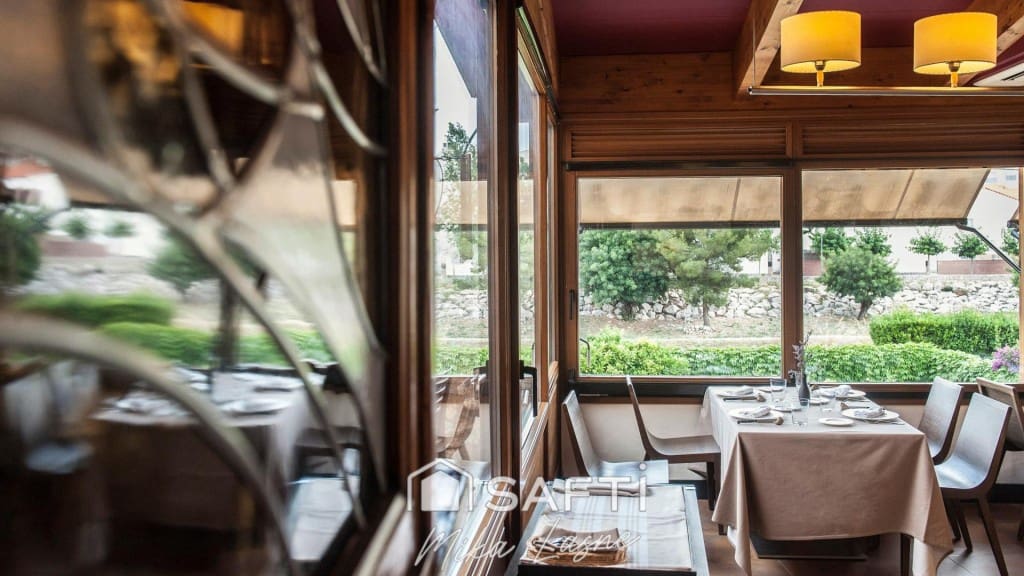 14 soveværelse Villa til salg i Sant Pere de Ribes med swimmingpool - € 2.700.000 (Ref: 9595768)