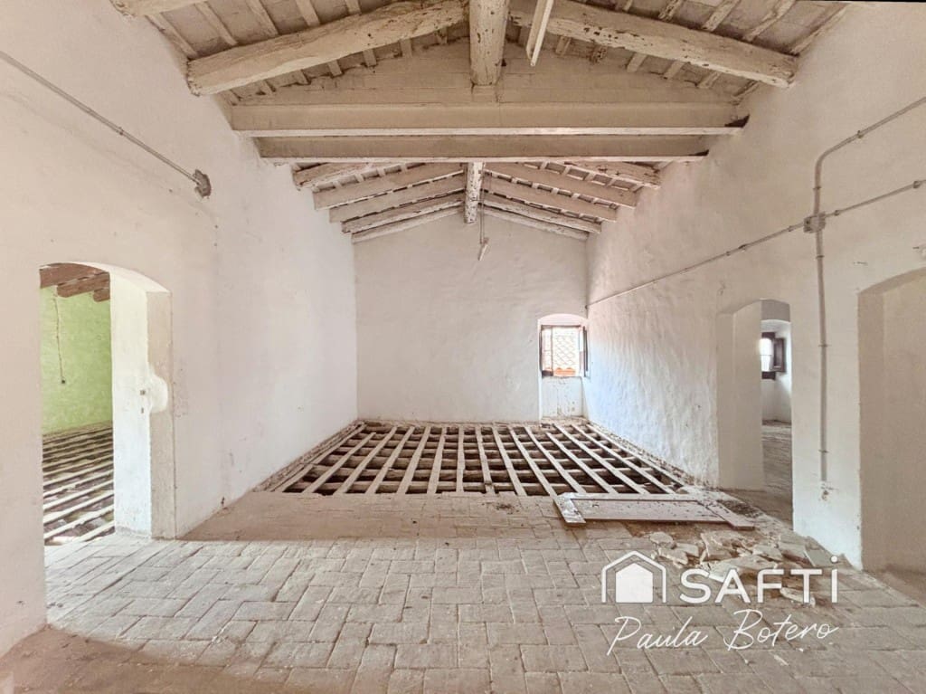 5 soveværelse Finca/Landehus til salg i Canyelles - € 465.500 (Ref: 9595770)