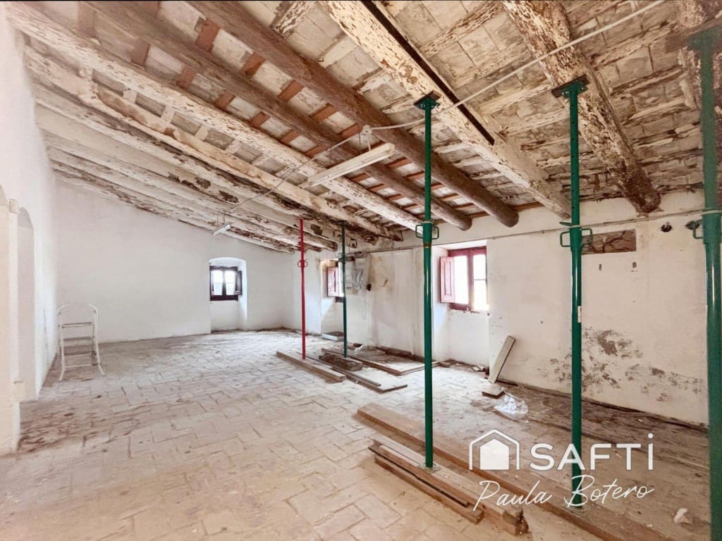 5 soveværelse Finca/Landehus til salg i Canyelles - € 465.500 (Ref: 9595770)