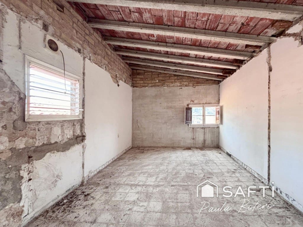 5 soveværelse Finca/Landehus til salg i Canyelles - € 465.500 (Ref: 9595770)