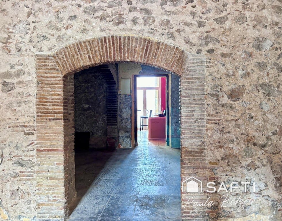 5 soveværelse Finca/Landehus til salg i Canyelles - € 465.500 (Ref: 9595770)