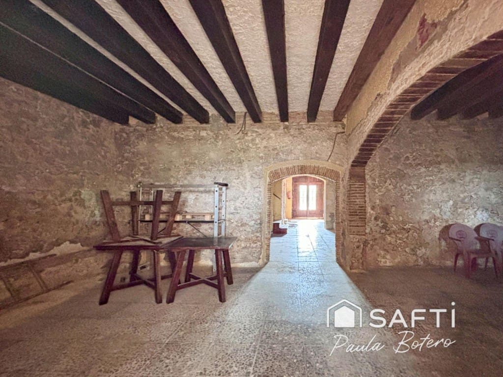 5 soveværelse Finca/Landehus til salg i Canyelles - € 465.500 (Ref: 9595770)