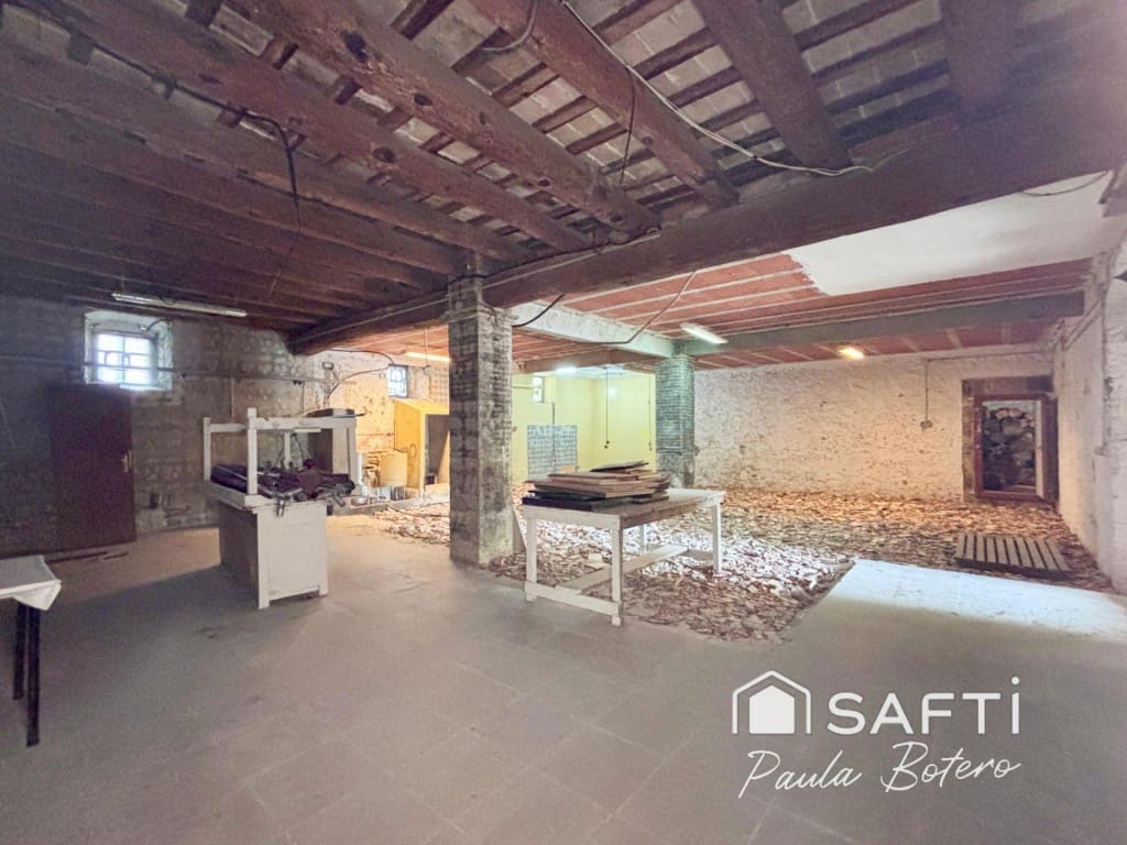 5 soveværelse Finca/Landehus til salg i Canyelles - € 465.500 (Ref: 9595770)