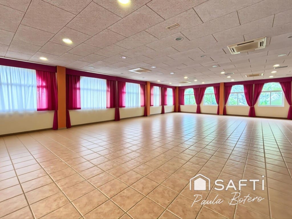 5 soveværelse Finca/Landehus til salg i Canyelles - € 465.500 (Ref: 9595770)