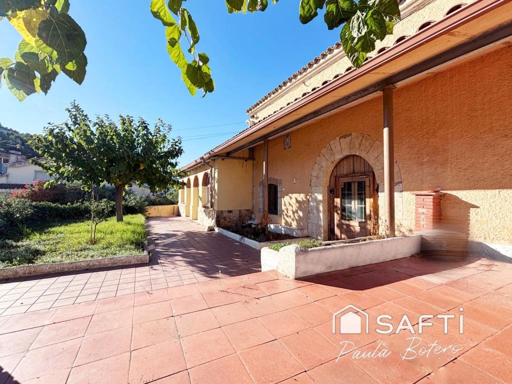 5 soveværelse Finca/Landehus til salg i Canyelles - € 465.500 (Ref: 9595770)