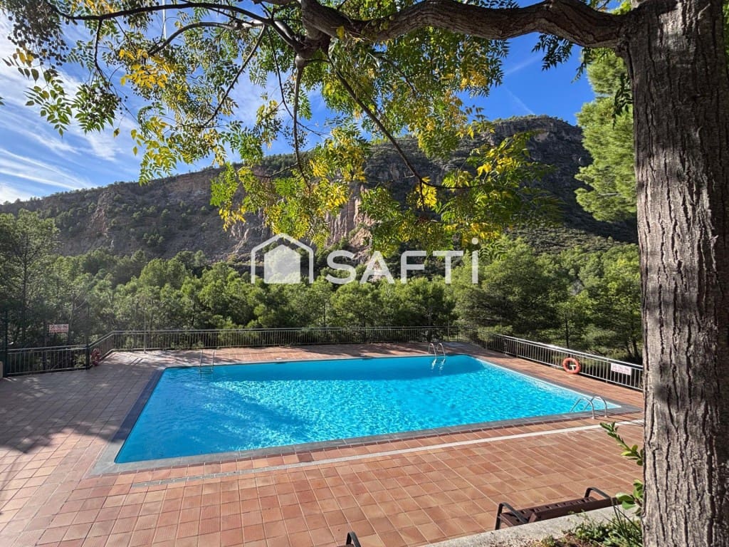 5 soveværelse Rækkehus til salg i Sitges med swimmingpool - € 495.000 (Ref: 9595771)