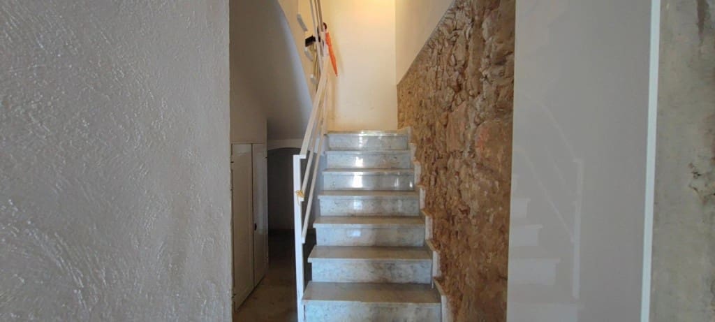 Kommersiell til salgs i Tarragona by - € 100 000 (Ref: 9595772)