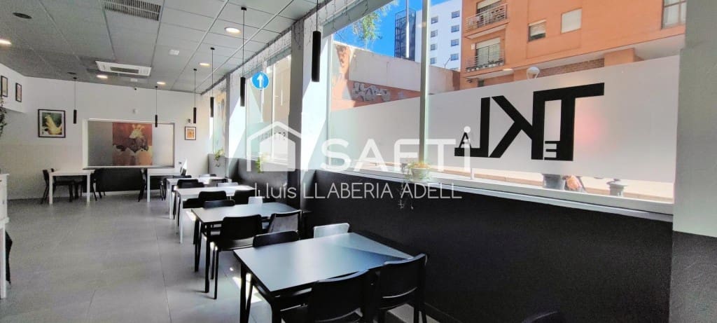 Kommersiell til salgs i Tarragona by - € 110 000 (Ref: 9595773)