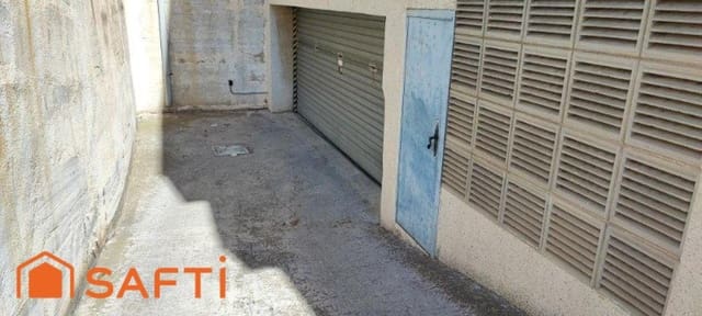 Autotalli myytävänä paikassa Francas, El Vendrell - 6 500 € (Ref: 9595775)