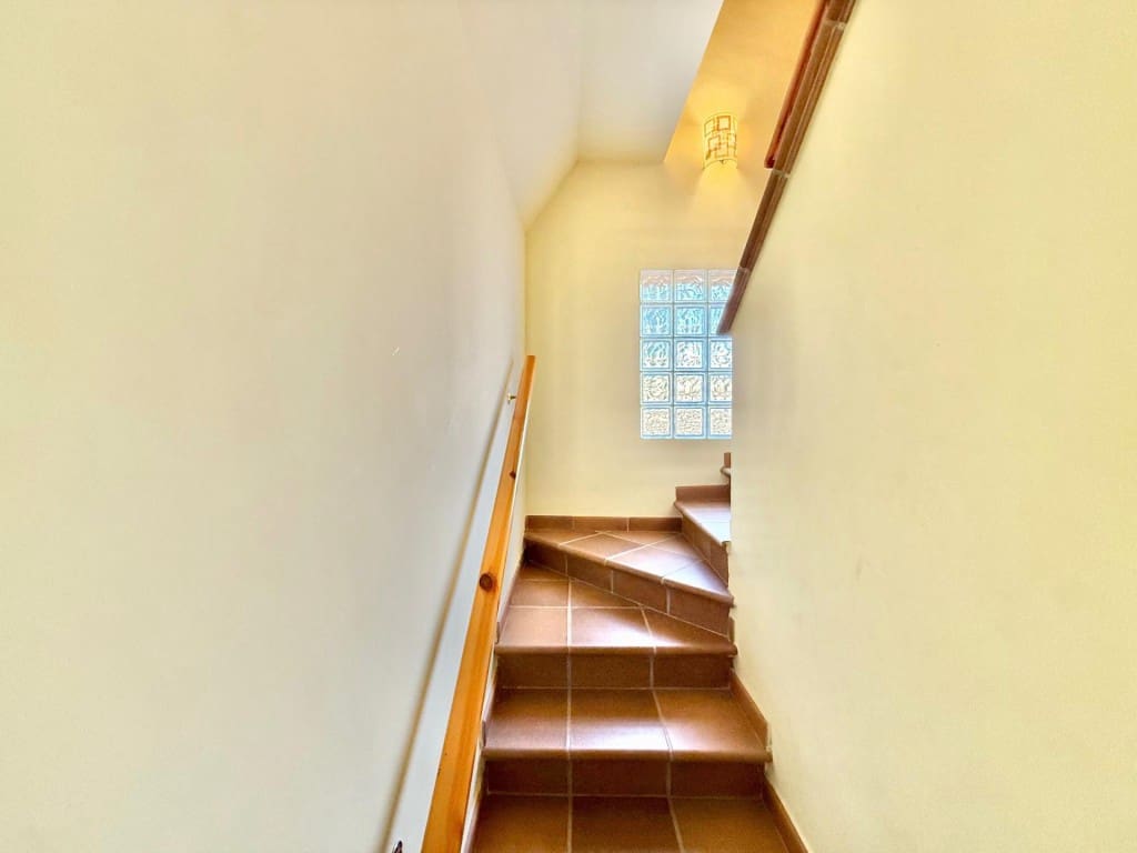 5 soverom Villa til salgs i Riells i Viabrea med svømmebasseng garasje - € 495 650 (Ref: 9595778)