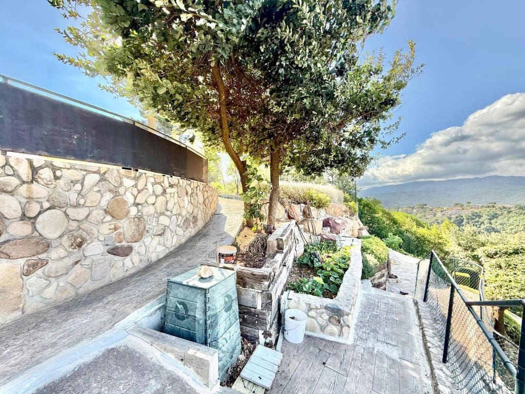 5 soverom Villa til salgs i Riells i Viabrea med svømmebasseng garasje - € 495 650 (Ref: 9595778)