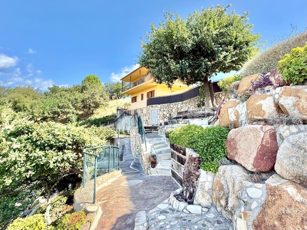 5 soverom Villa til salgs i Riells i Viabrea med svømmebasseng garasje - € 495 650 (Ref: 9595778)