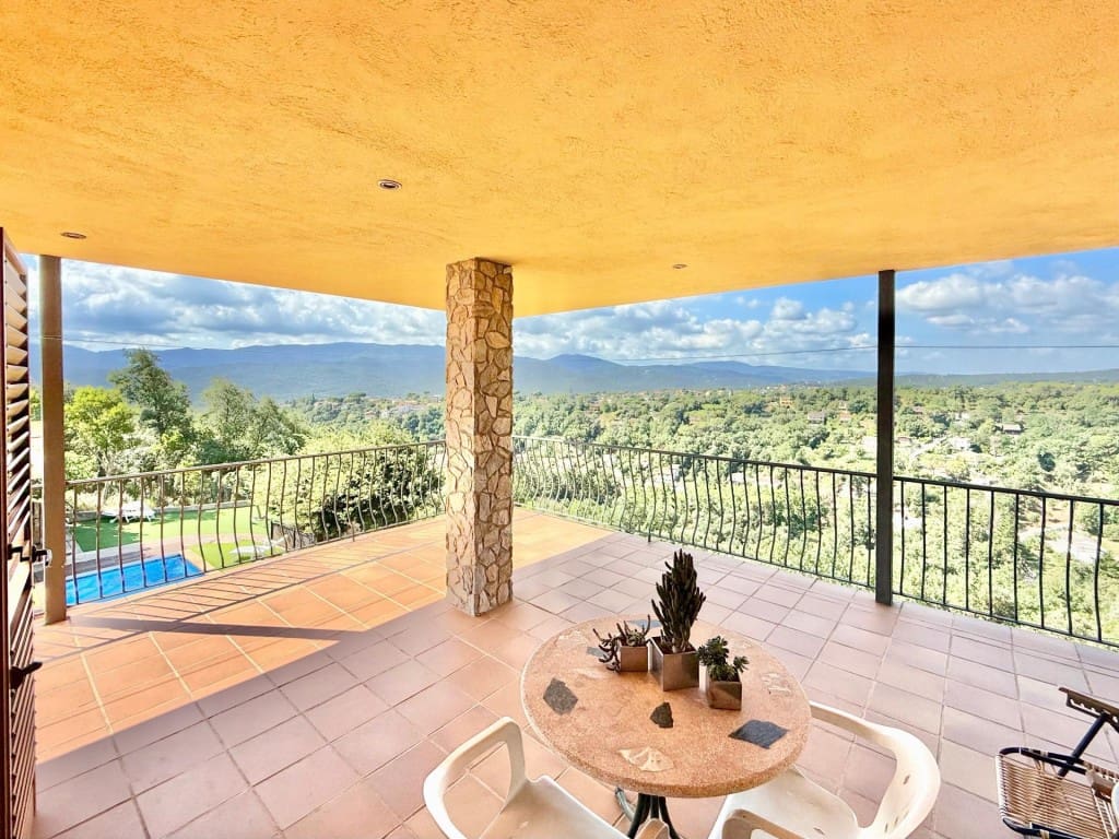 5 soverom Villa til salgs i Riells i Viabrea med svømmebasseng garasje - € 495 650 (Ref: 9595778)