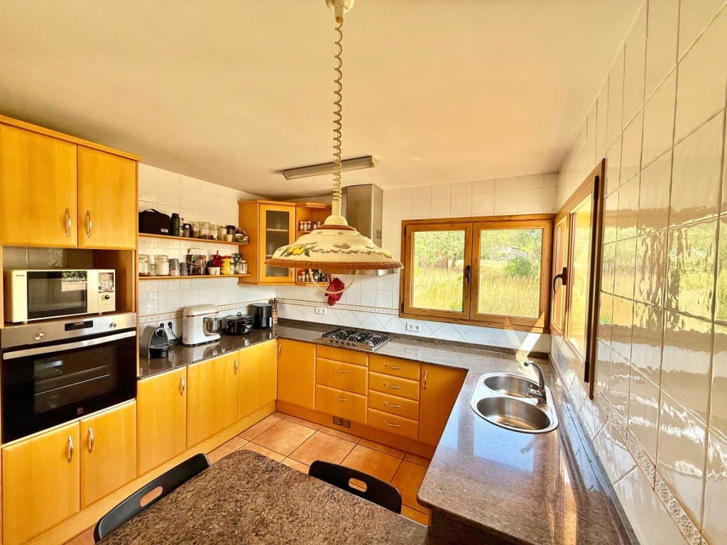 5 soverom Villa til salgs i Riells i Viabrea med svømmebasseng garasje - € 495 650 (Ref: 9595778)