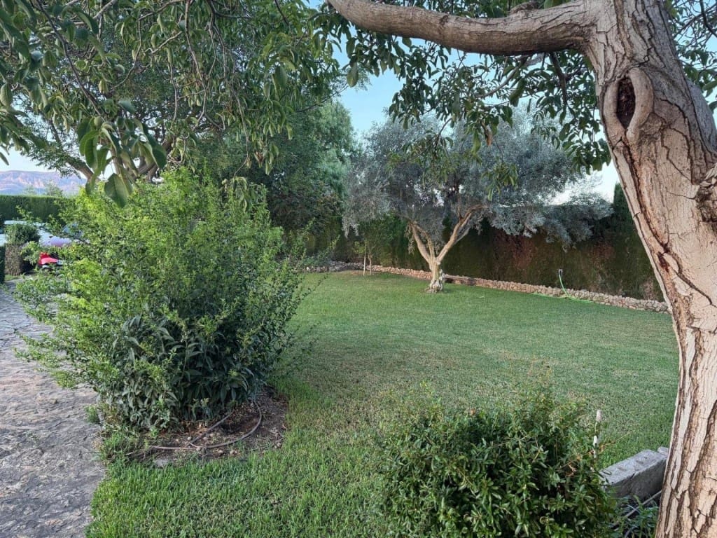 2 soveværelse Finca/Landehus til salg i Antequera - € 520.000 (Ref: 9595780)