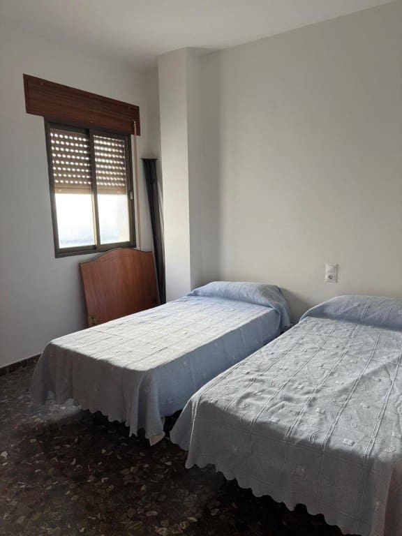 4 soveværelse Lejlighed til salg i Antequera - € 250.000 (Ref: 9595781)