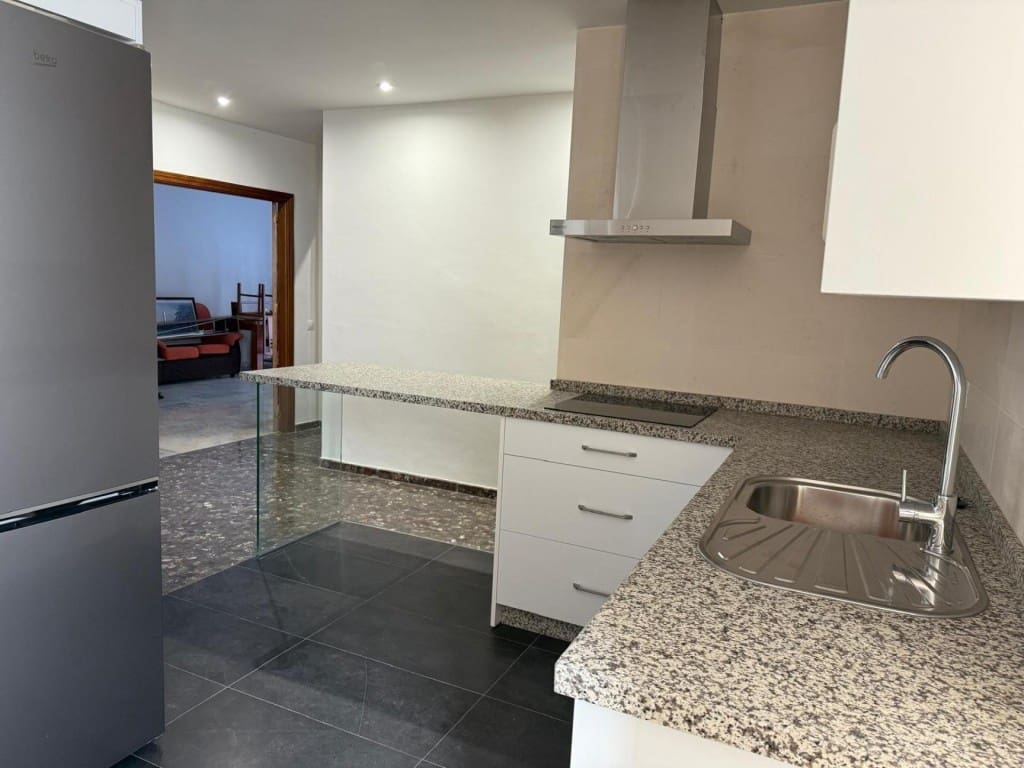 4 soveværelse Lejlighed til salg i Antequera - € 250.000 (Ref: 9595781)