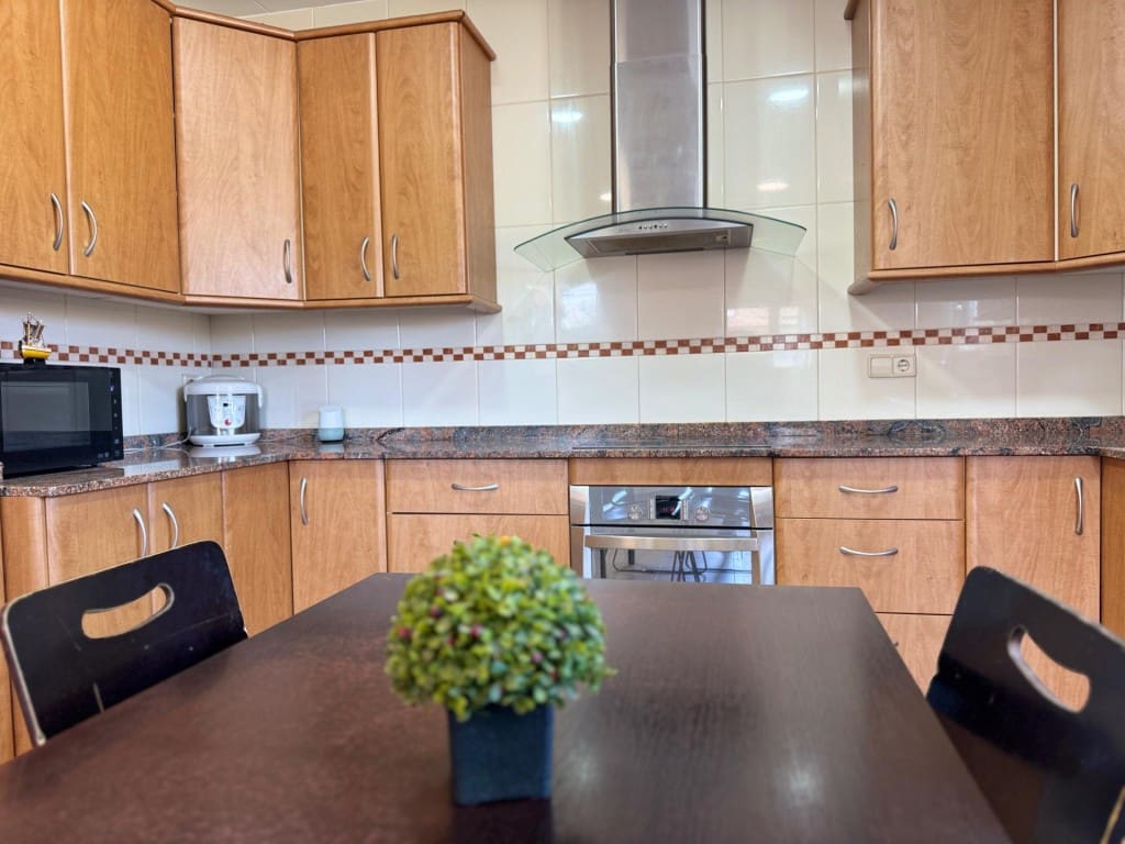 5 soveværelse Villa til salg i Caldes de Malavella med swimmingpool garage - € 330.000 (Ref: 9595782)