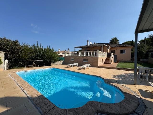 5 soveværelse Villa til salg i Caldes de Malavella med swimmingpool garage - € 330.000 (Ref: 9595782)