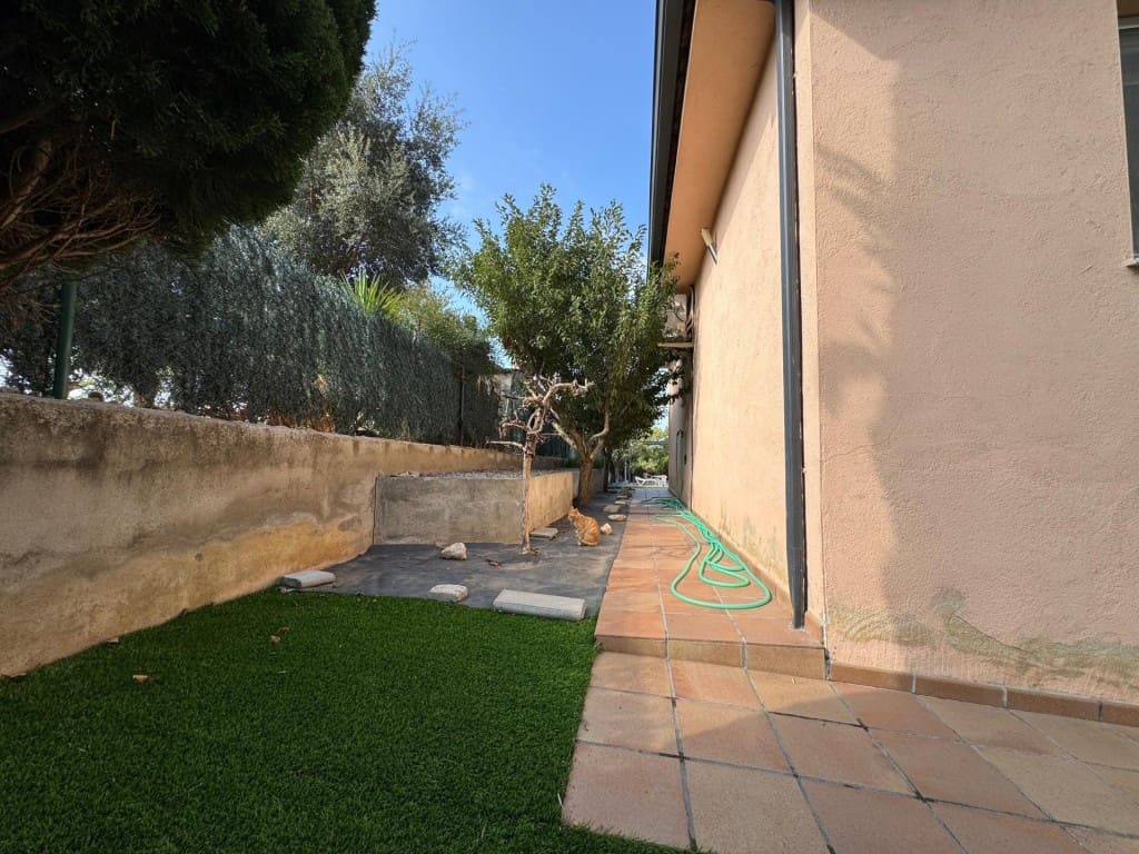 5 soveværelse Villa til salg i Caldes de Malavella med swimmingpool garage - € 330.000 (Ref: 9595782)