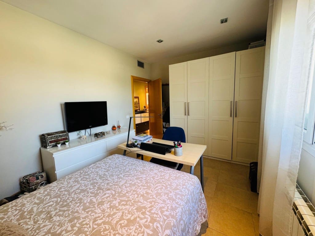 5 soveværelse Villa til salg i Caldes de Malavella med swimmingpool garage - € 330.000 (Ref: 9595782)