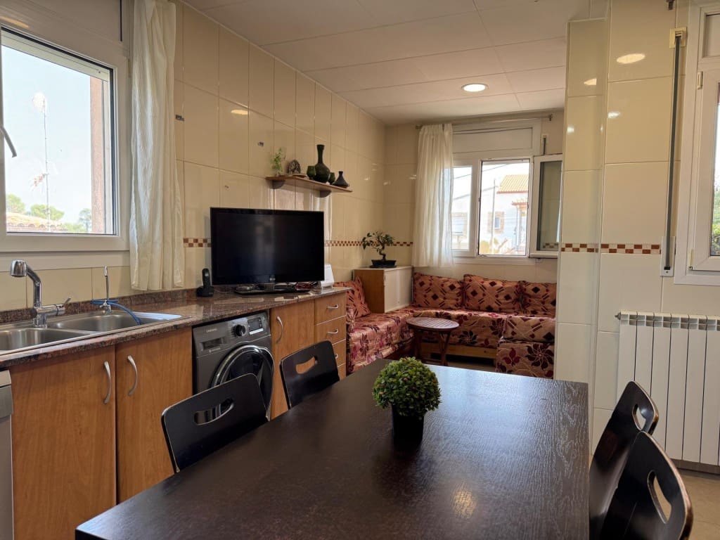 5 soveværelse Villa til salg i Caldes de Malavella med swimmingpool garage - € 330.000 (Ref: 9595782)