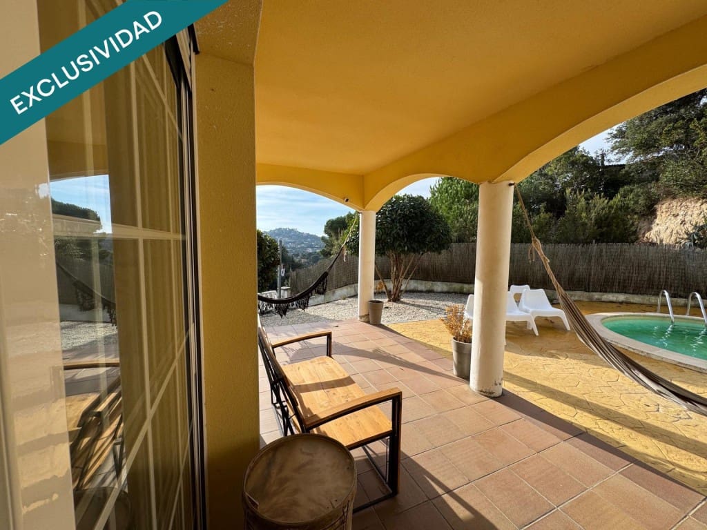 3 bedroom Villa for sale in Vidreres - € 400,000 (Ref: 9595784)