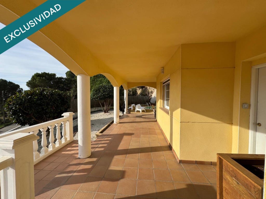 3 bedroom Villa for sale in Vidreres - € 400,000 (Ref: 9595784)