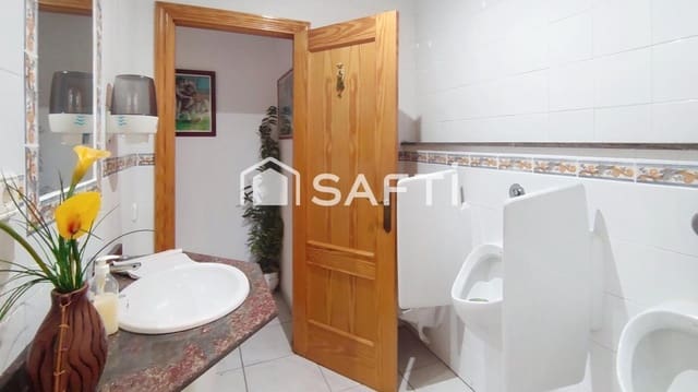 Commercieel te koop in Calvià Pueblo, Calvià met garage - € 554.000 (Ref: 9595792)