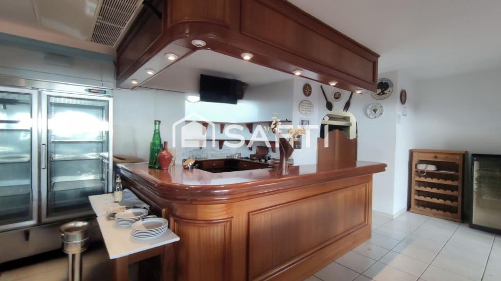 Commercieel te koop in Calvia met garage - € 554.000 (Ref: 9595792)