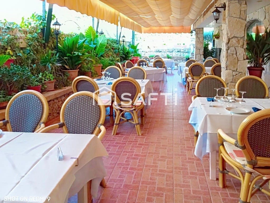 Commercieel te koop in Calvia met garage - € 554.000 (Ref: 9595792)