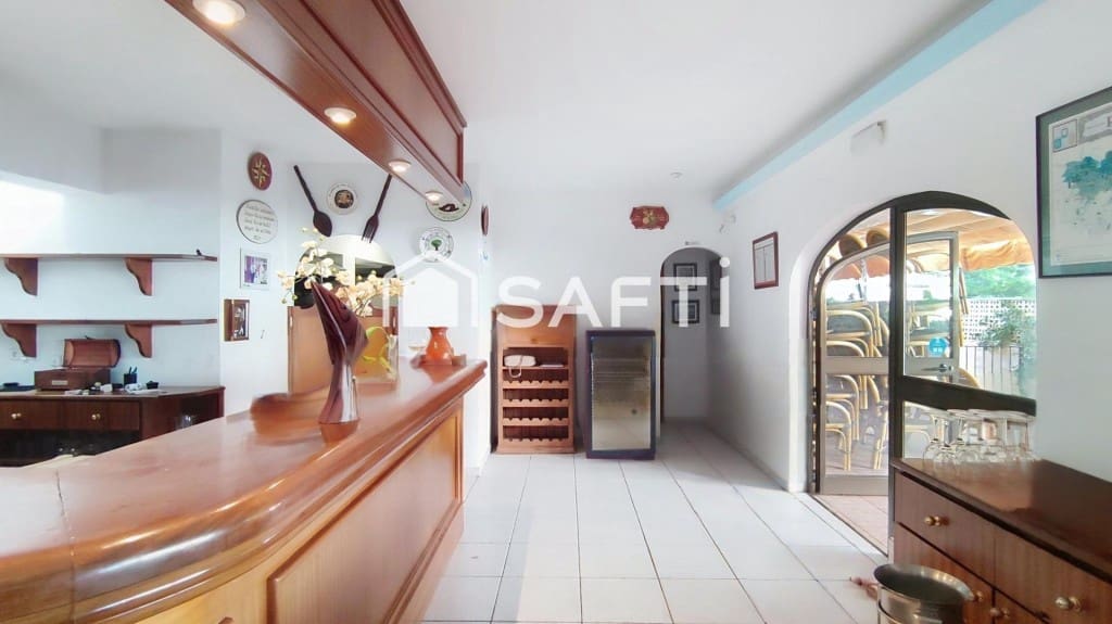 Commercieel te koop in Calvia met garage - € 554.000 (Ref: 9595792)