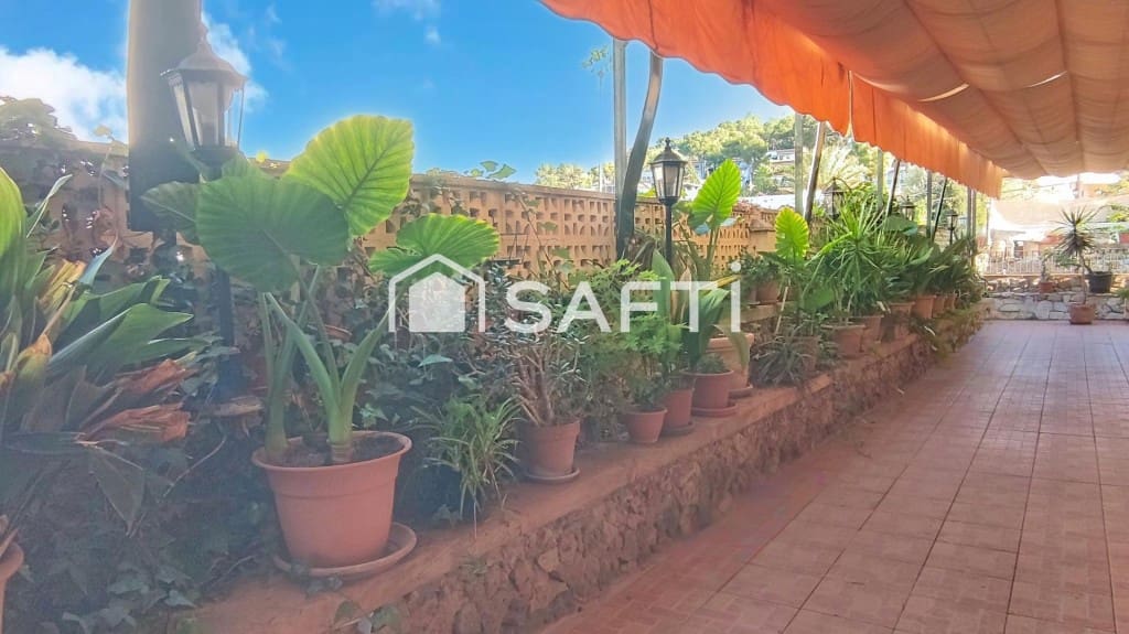 Commercieel te koop in Calvia met garage - € 554.000 (Ref: 9595792)