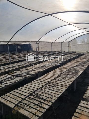 Grunde uden byggetilladelser til salg i Sant Cebrià de Vallalta - € 380.000 (Ref: 9595794)